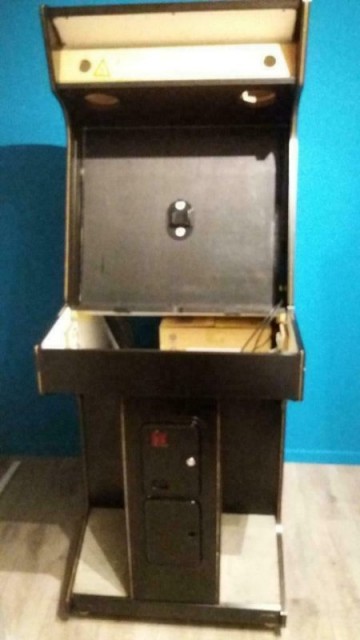 Arcade Cab1.jpg